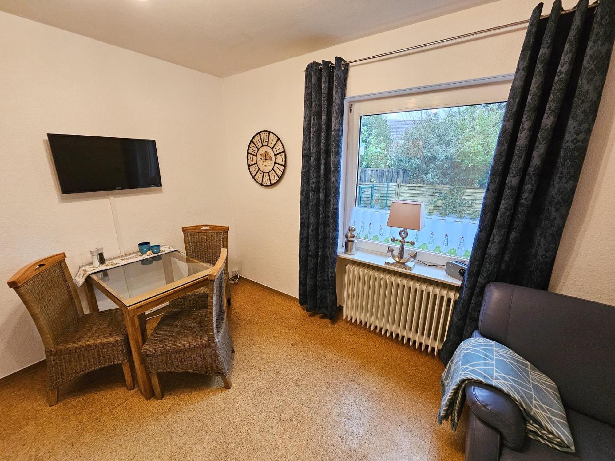 Ferienwohnungen Im Haus Ankerplatz Esens Kültér fotó